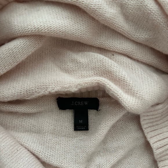 J Crew - Pink Turtleneck Sweater, Size M - Picture 4 of 5